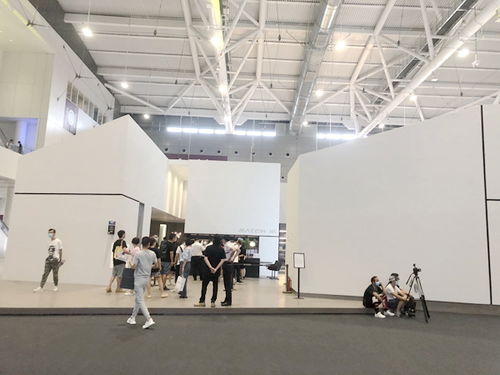 2020深圳国际家具展专访｜源本生活副总经理刘青花 产品服务于空间，与书画艺术相交映的艺术建构